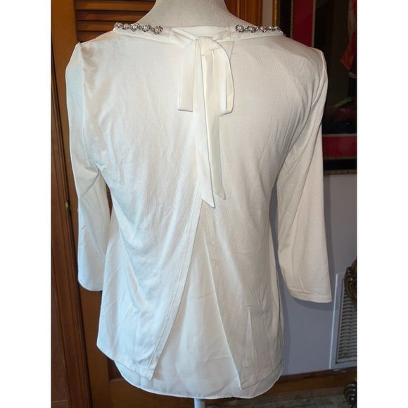 White House Black Market — XSP - Picture 7 of 11